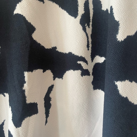 Elbow Length Sleeve Shirt - Picture 3 of 3